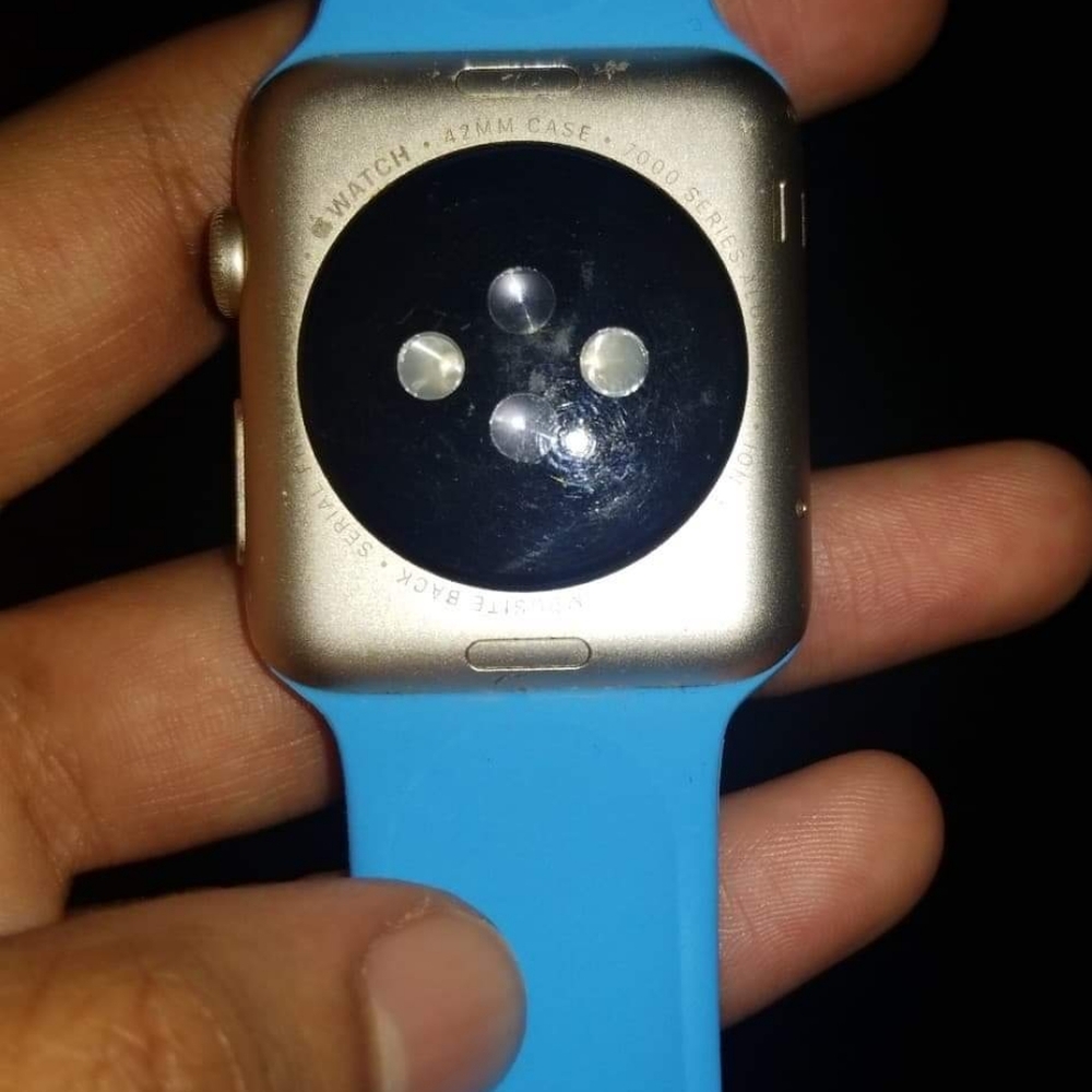 Apple watch sport - Picture 2 of 2